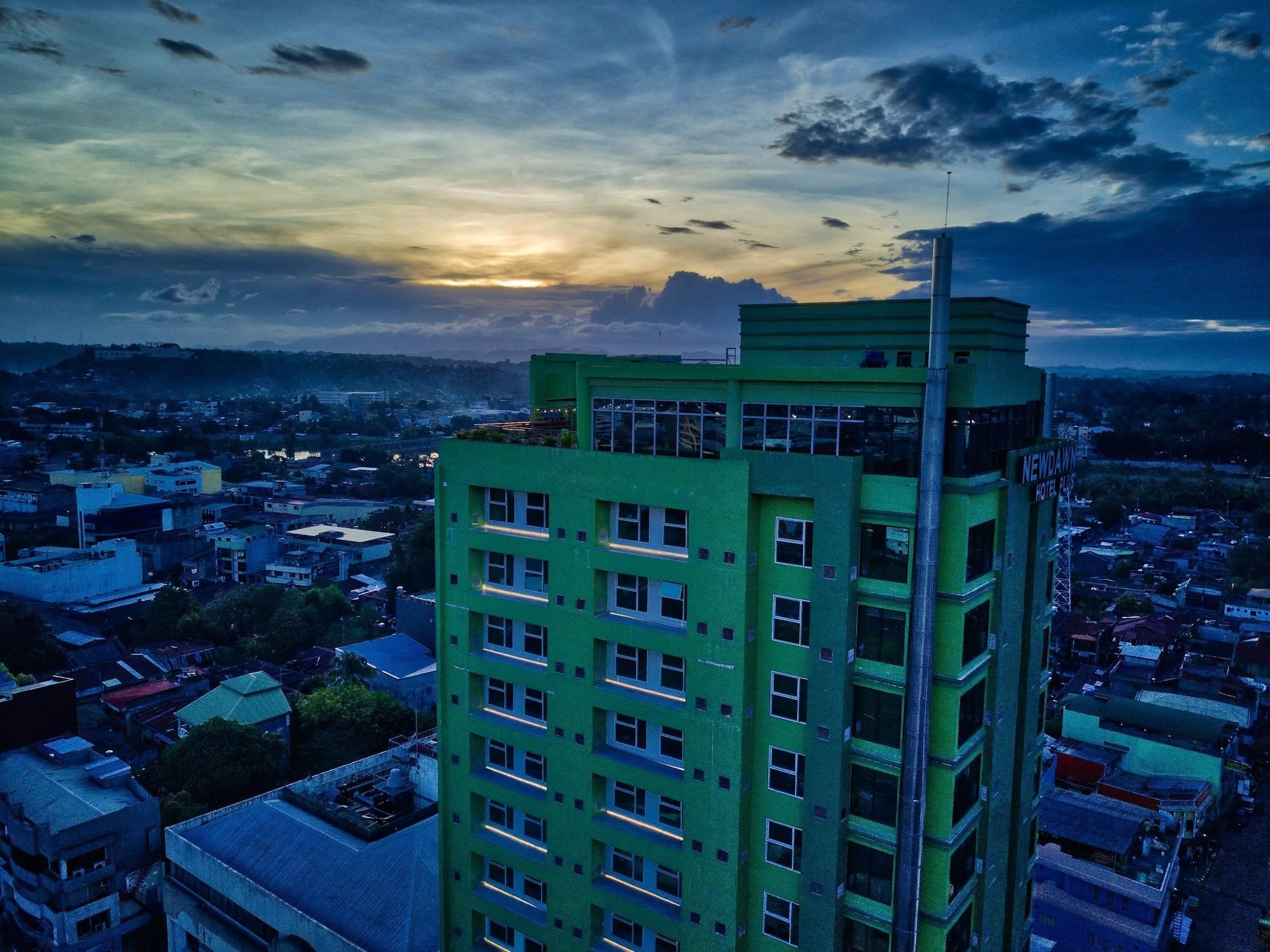New Dawn Plus Cagayan de Oro Esterno foto
